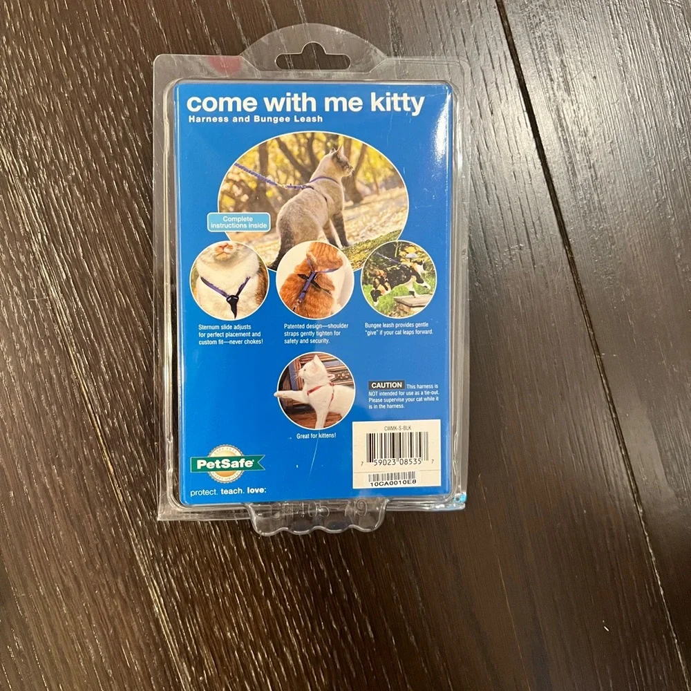 Lot of 2: Treat launcher & Cat Harness leash Sz. S *MSRP: $34+tax retail